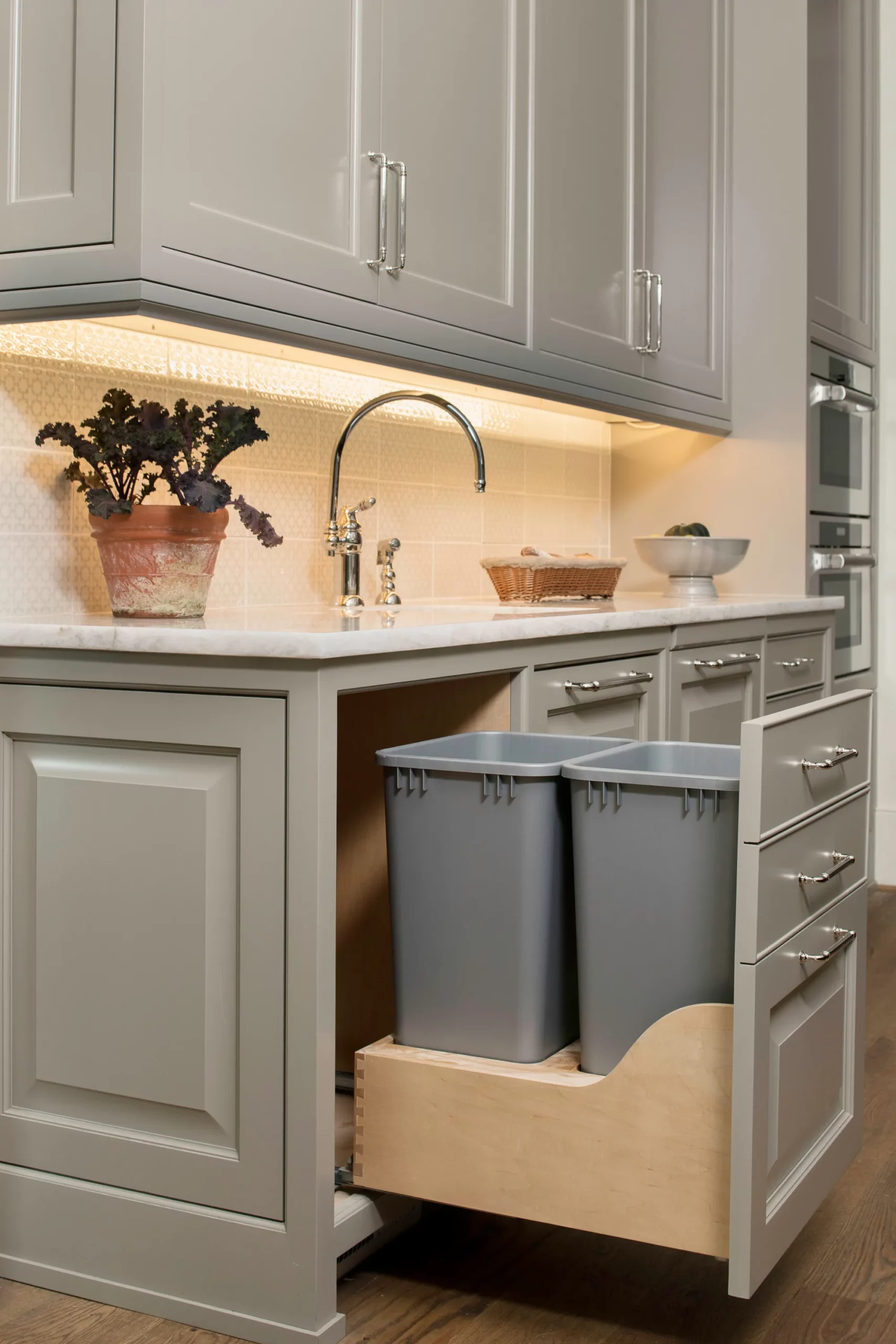 Pull-Out Waste Container System – Servo-Drive Soft-Close Unit - Image 2