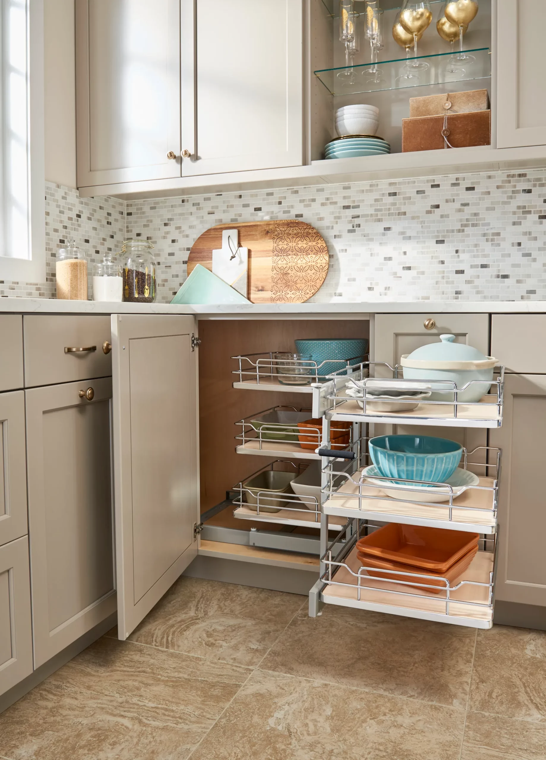 Maple Elite 2-Tier Blind Corner Pull-Out System - Image 2
