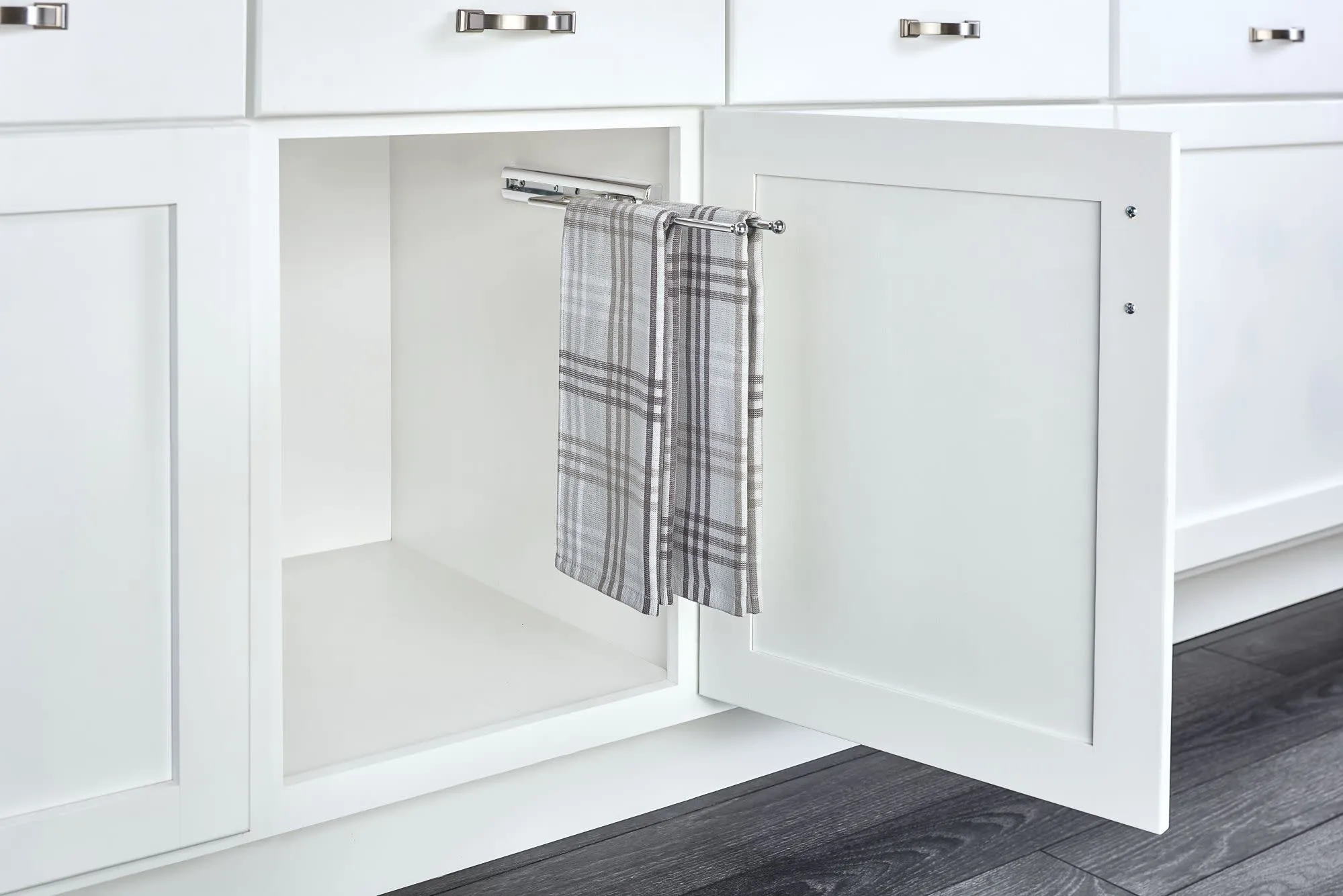 3-Prong Towel Bar (5" x 12", Chrome Finish) - Image 2