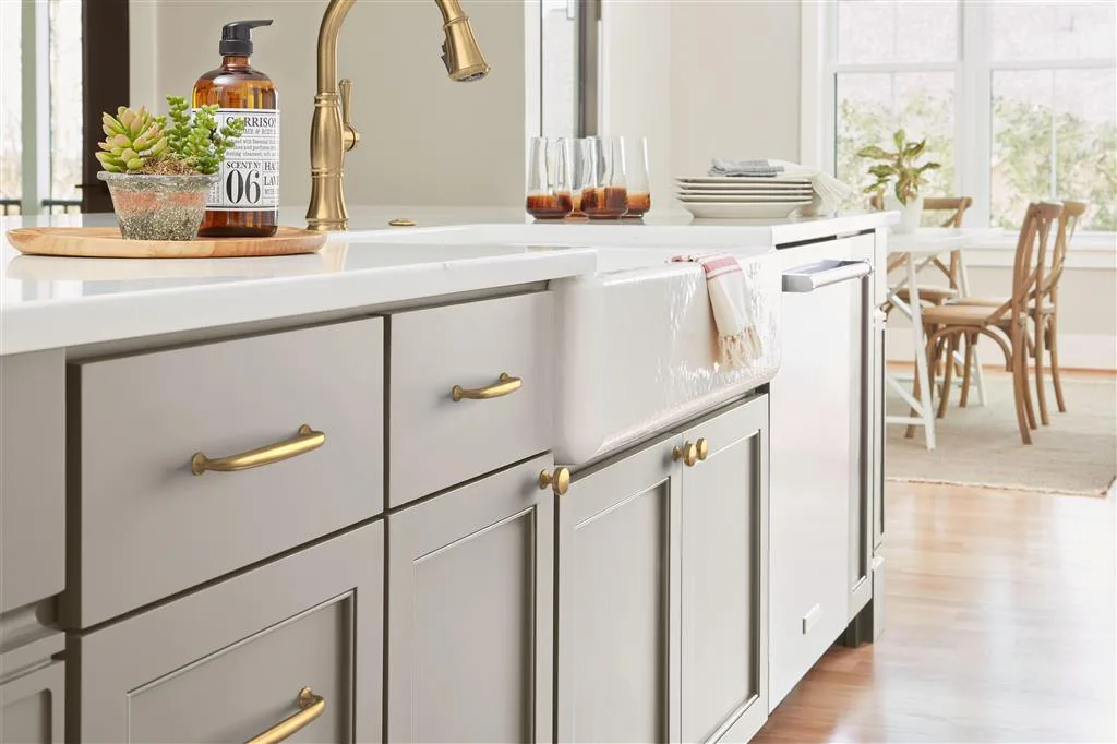 Amerock BP-36793-CZ 1-1/4" KNOB - Image 2